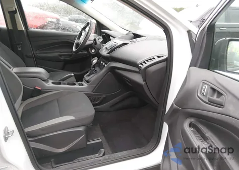 2016 Ford Escape S z USA, uszkodzony, nr VIN 1FMCU0F73GUA90894